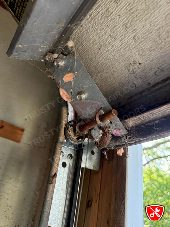 Garage Door Service in Dallas, TX