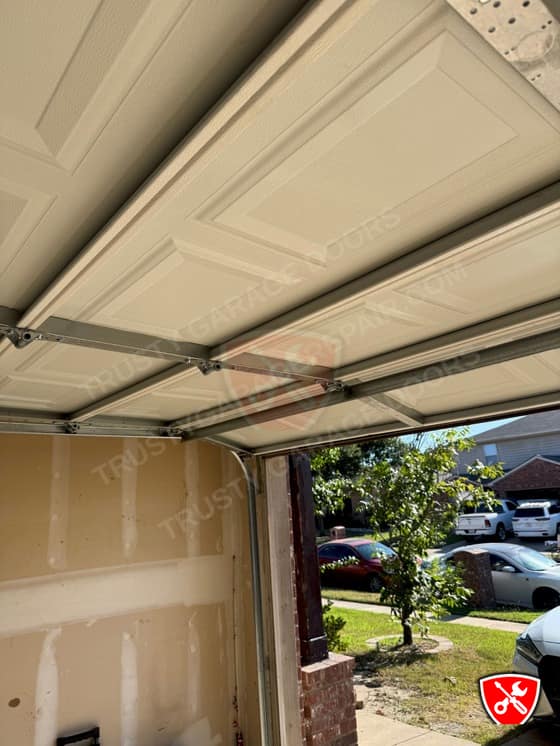 Garage Door Service in Fort Worth, TX