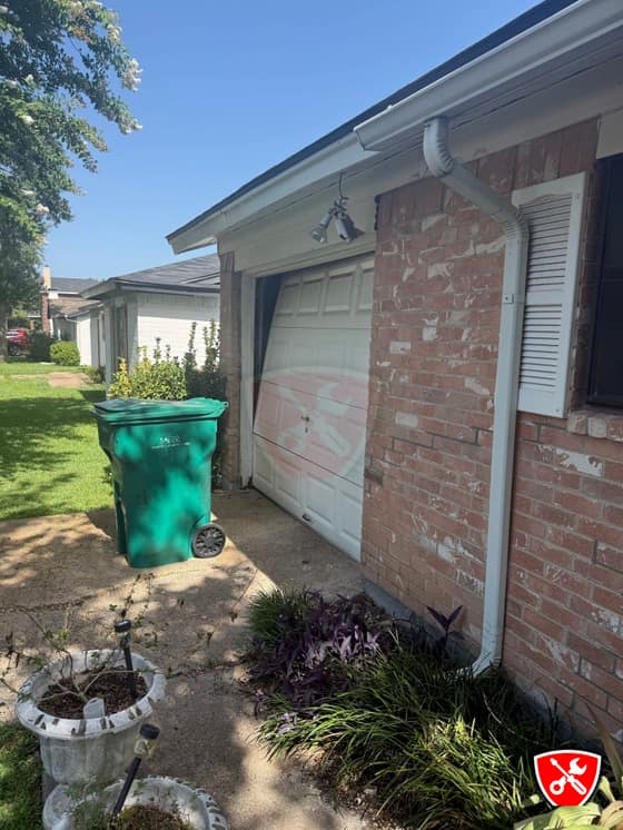 Garage Door Service in Cedar Hill, TX