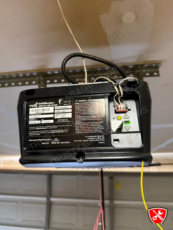 Garage Door Service in Fort Worth, TX