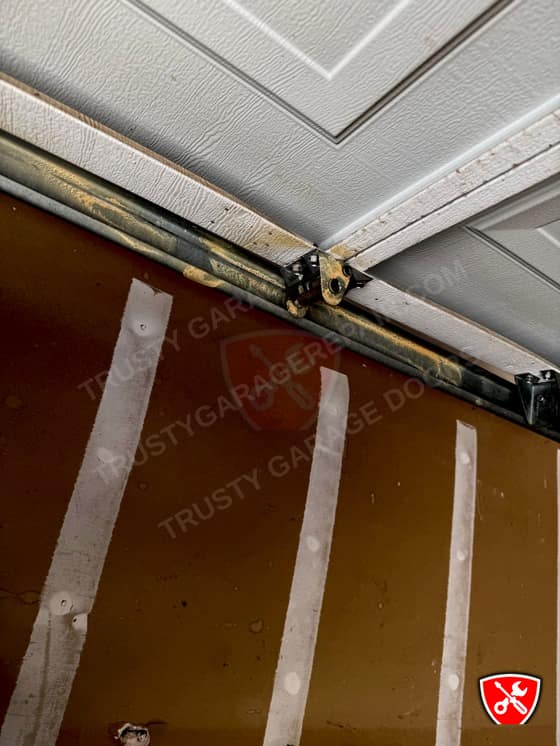 Garage Door Service in Justin, TX