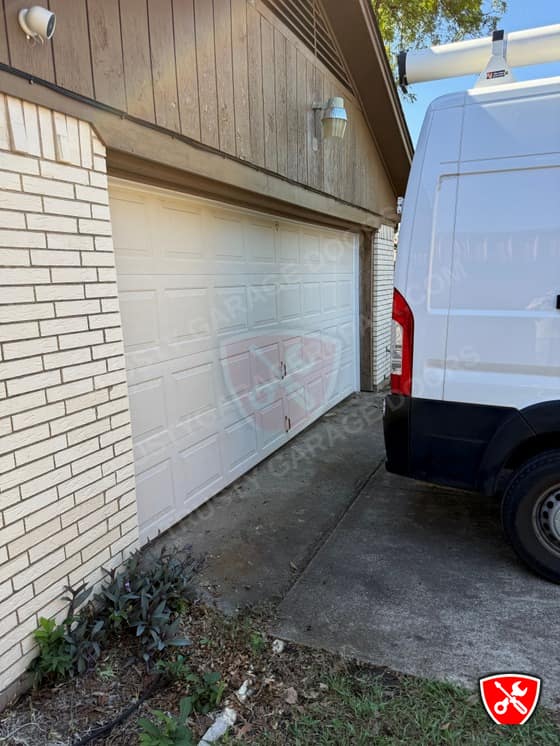 Garage Door Service in Dallas, TX
