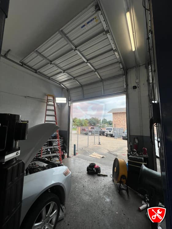 Garage Door Service in Dallas, TX