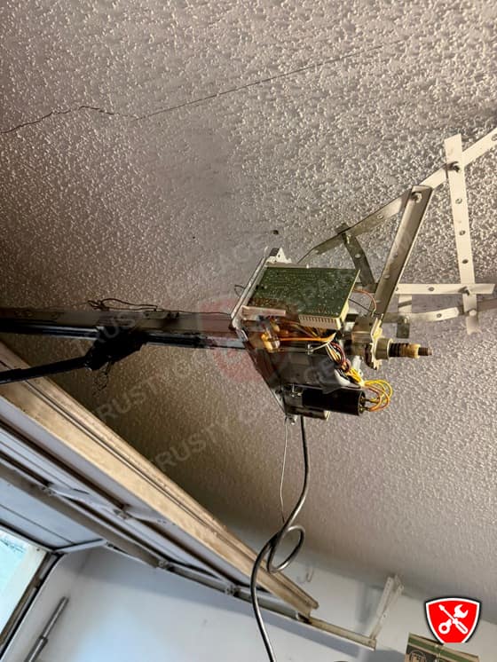 Garage Door Service in DeSoto, TX