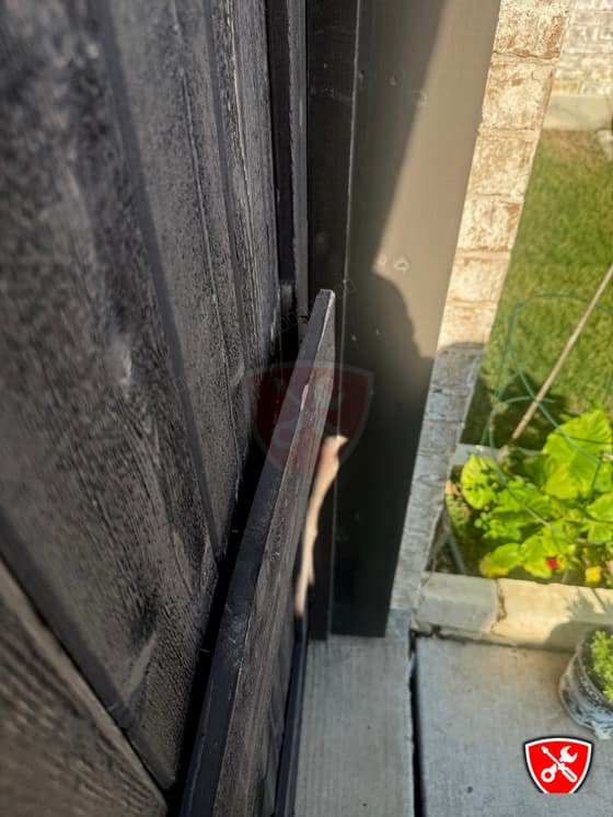 Garage Door Service in Lewisville, TX