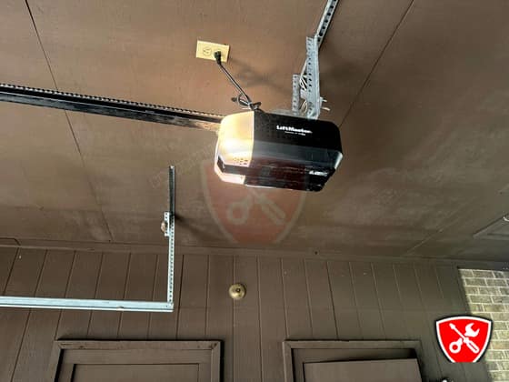 Garage Door Tune Up in Fort Worth, TX