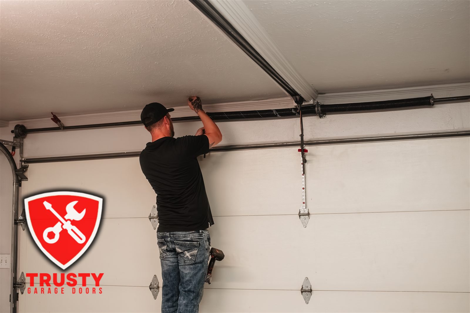 Residential garage door and opener installation in Plano, TX